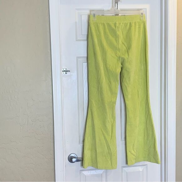 Aerie Women’s High-Rise Flare Corduroy Joggers Greenish-Yellow Size Medium - Picture 4 of 9